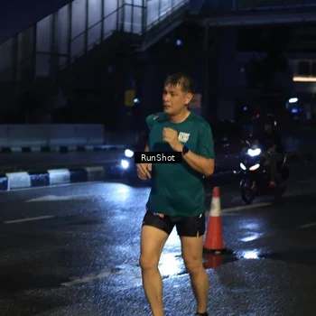 Runner Photo 7897395