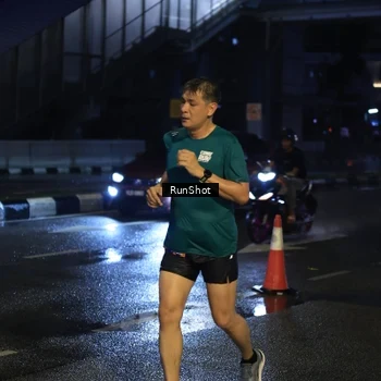 Runner Photo 7897398