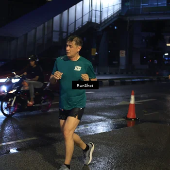 Runner Photo 7897407