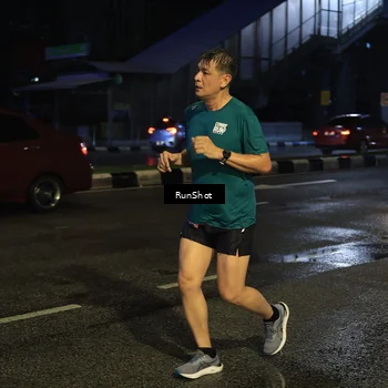 Runner Photo 7897421