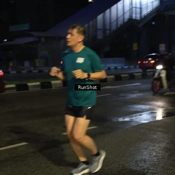 Runner Photo 7897425