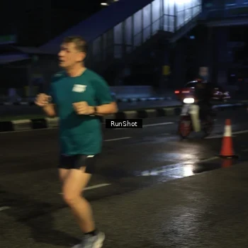 Runner Photo 7897437