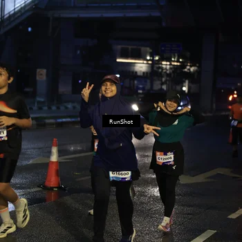 Runner Photo 7897442