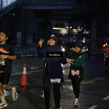 Runner Photo 7897443