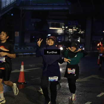 Runner Photo 7897450
