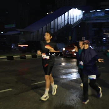 Runner Photo 7897458