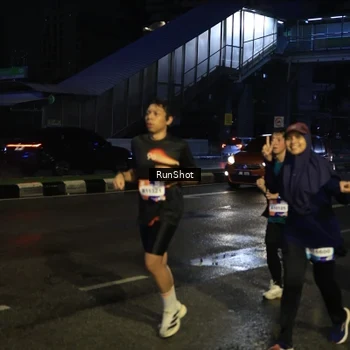 Runner Photo 7897460
