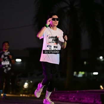 Runner Photo 7897673
