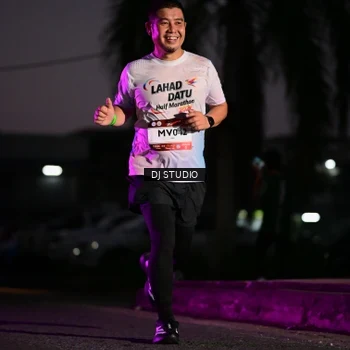 Runner Photo 7897932