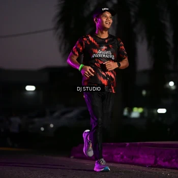 Runner Photo 7897936