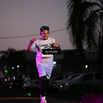 Runner Photo 7898062