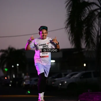 Runner Photo 7898064