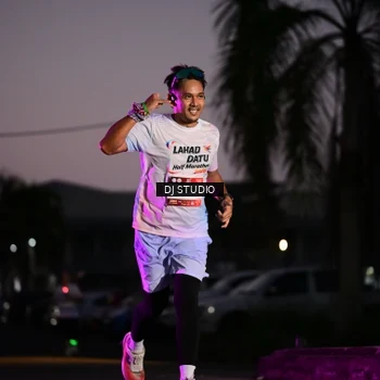 Runner Photo 7898067