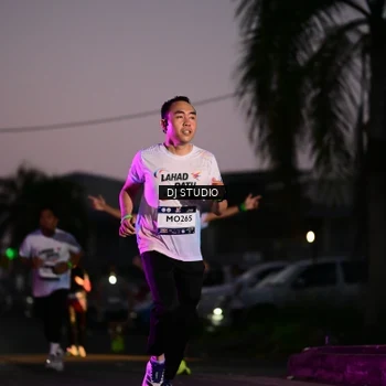 Runner Photo 7898091