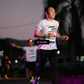 Runner Photo 7898095