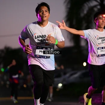 Runner Photo 7898113