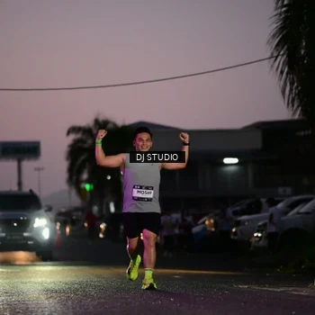 Runner Photo 7898152