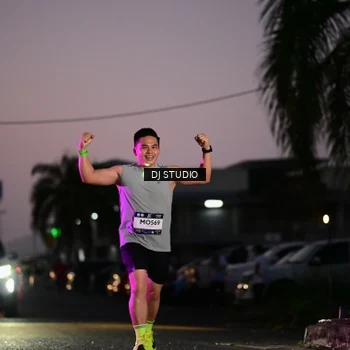 Runner Photo 7898159
