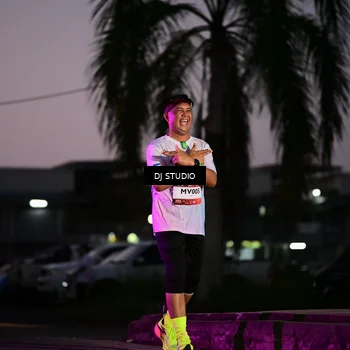 Runner Photo 7898188