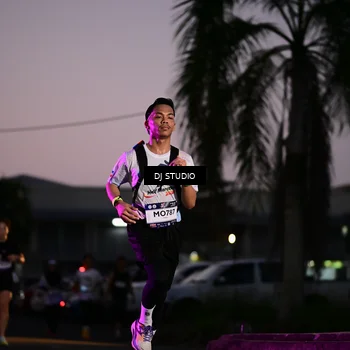 Runner Photo 7898249