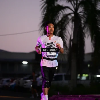 Runner Photo 7898290