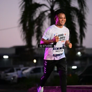 Runner Photo 7898402