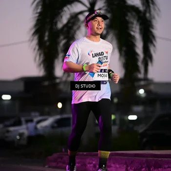 Runner Photo 7898411