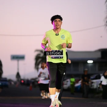 Runner Photo 7898582