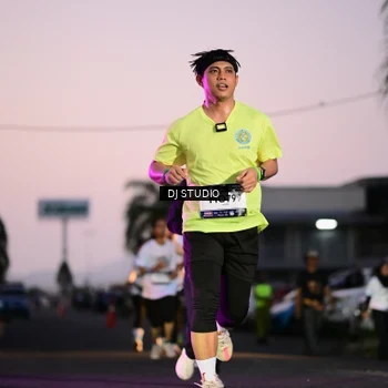 Runner Photo 7898590