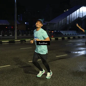 Runner Photo 7898756
