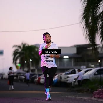 Runner Photo 7898764