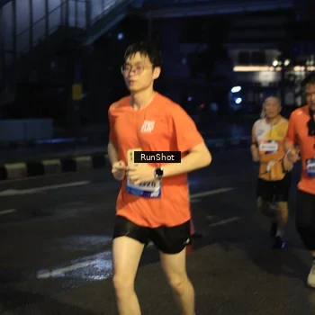 Runner Photo 7898771
