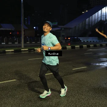 Runner Photo 7898775