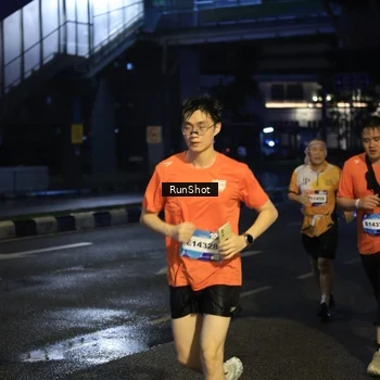 Runner Photo 7898780