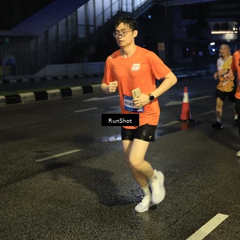 Runner Photo 7898788