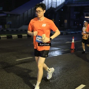 Runner Photo 7898793