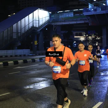 Runner Photo 7898815