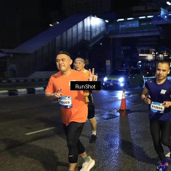 Runner Photo 7898852
