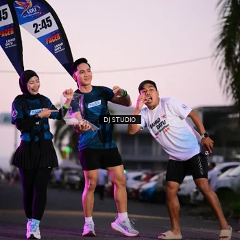 Runner Photo 7898859