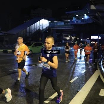 Runner Photo 7898864