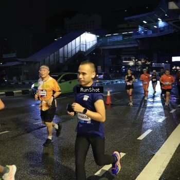 Runner Photo 7898869