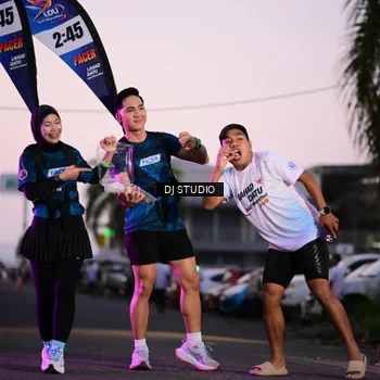 Runner Photo 7898871