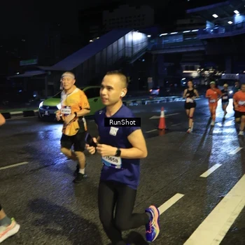 Runner Photo 7898874