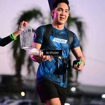 Runner Photo 7898876