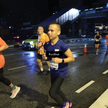 Runner Photo 7898878