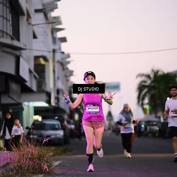 Runner Photo 7898921