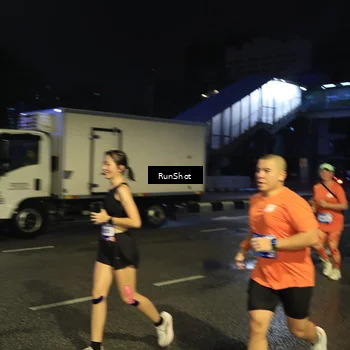 Runner Photo 7898943