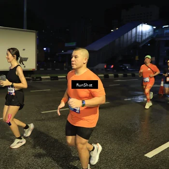 Runner Photo 7898993