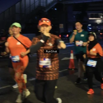 Runner Photo 7899000