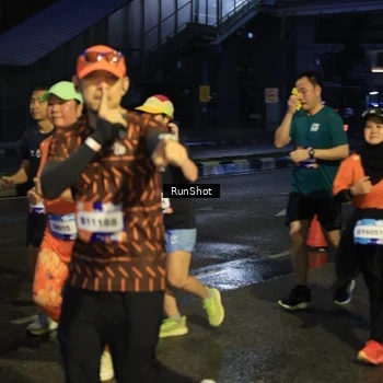Runner Photo 7899001
